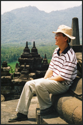 Chik Kaw at Borobudur